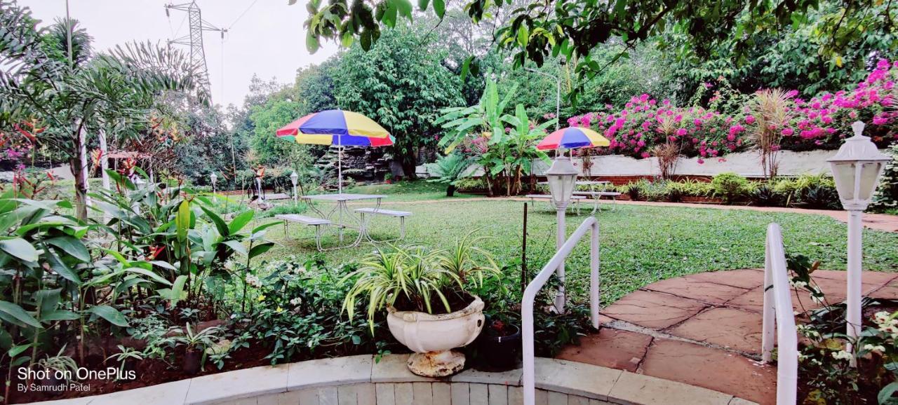 เลค วิว รีสอร์ท โลนาวาลา ภายนอก รูปภาพ